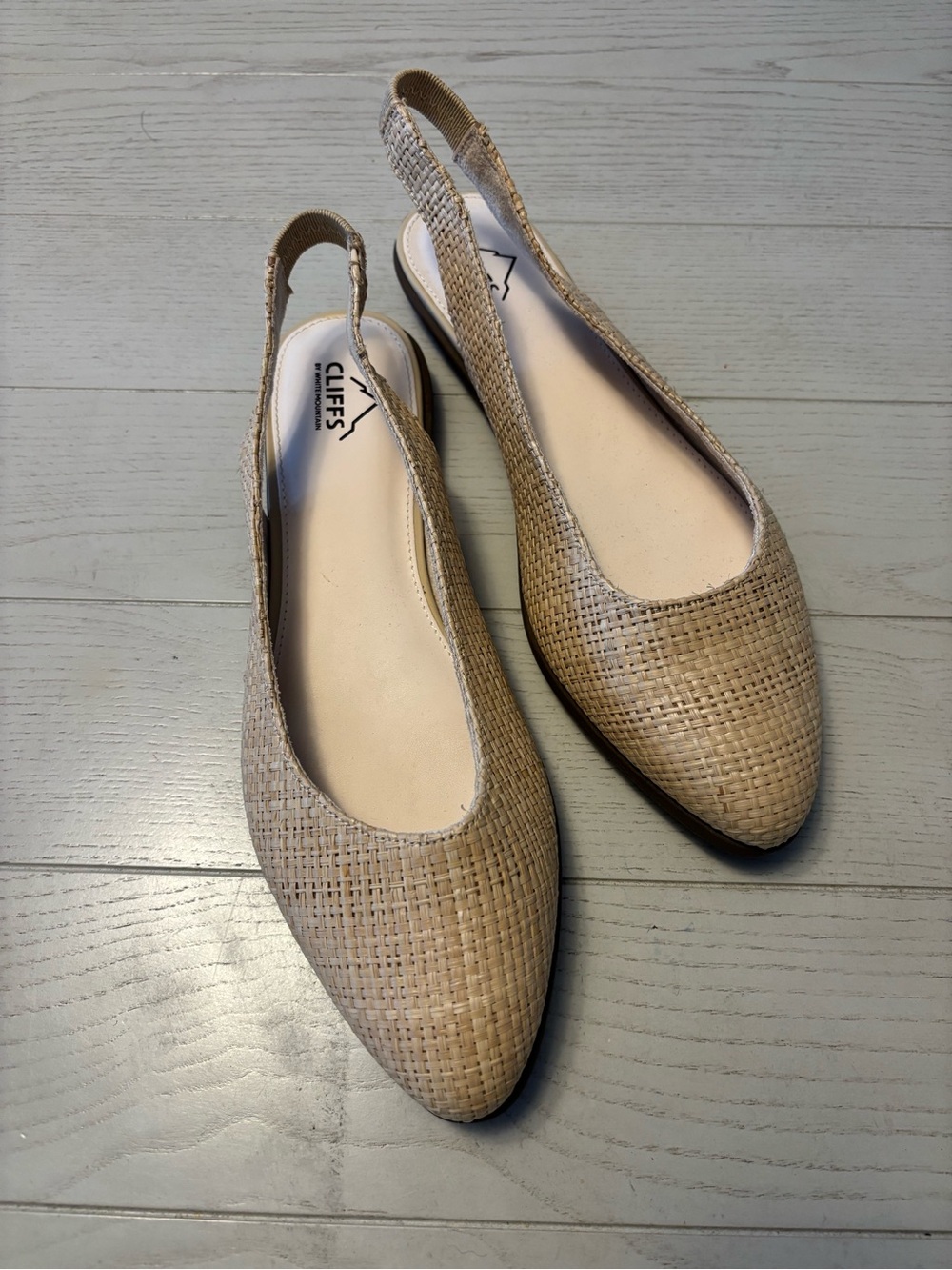 NWOB size 11 sling backs